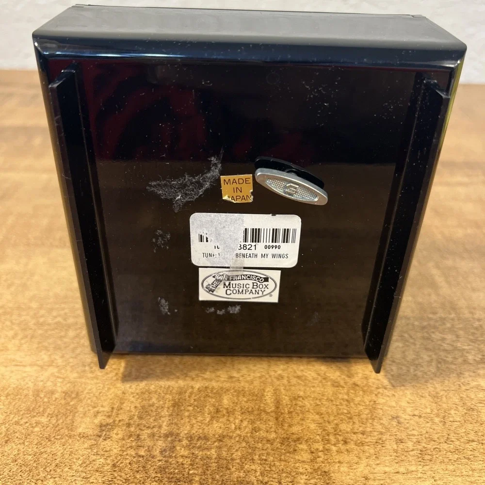 Vintage San Francisco Music Box Co Black Lacquer Jewelry Hummingbird Box